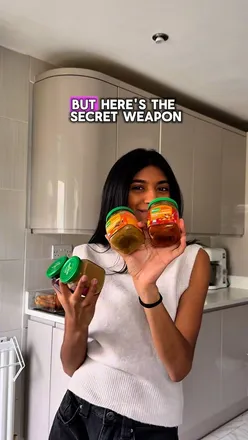 Delicious chicken tagliatelle enhanced with Knorr Roasted Garlic & Mushroom Cooking Paste for quick weeknight dinners.