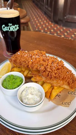 Delicious fish and chips, steaks, and desserts at The George Public House, a top London pub and grill.