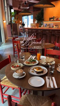 Brunch at Ara, a cozy London gem featuring a global-inspired menu in Aldgate.