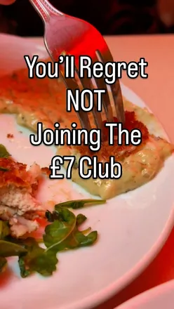 Delicious £7 lunch options at @the.club.cafe, including Chicken Schnitzel, Mac n Cheese, and Tacos in Chelmsford.