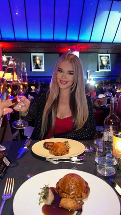 Delicious autumn dishes and cozy atmosphere at top London restaurants for a seasonal dining experience.