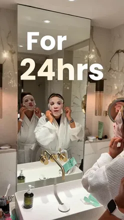 Best friends enjoying a staycation at Montcalm Mayfair, relaxing and indulging in delicious food at Lilli by Akira Back.