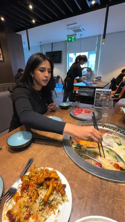 Delicious halal hotpot experience at Happy Lamb Birmingham, perfect for cozy gatherings this winter.