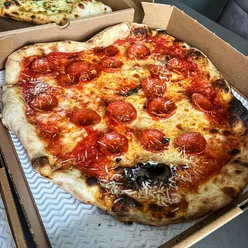 Delicious Napoli-style pizzas from Peds Pizza in Gidea Park: Salame Picante, Margherita, and Vegetariana.