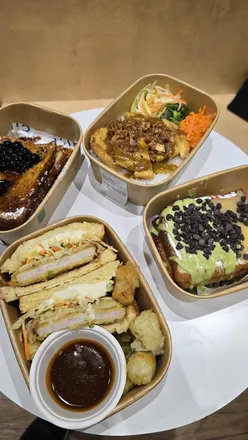 New bubble tea shop CUPP in Trinity Leeds offers customizable drinks and tasty food like Chicken Sando and Oreo French Toast.