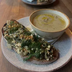 Top vegan dishes from around the world, featuring highlights from Glasgow, Newcastle, and Budapest in 2025.