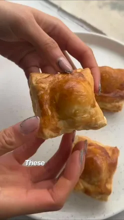 Flaky pastry on the outside, soft chewy mochi on the inside 🫶🏼 this one’s pure comfort.

Sweet, simple, and perfect for those lazy mornings when you still want something extra. ✨

🍡 ingredients 
- store bought puff pastry 
- glutinous rice balls 
- egg wash (optional but makes it look pretty 😗) 

I air fried mine for about 10 minutes at 180C. Should work in the oven too!

#dessertforbreakfast #mochipastry #glutinousriceballs #lazydaybakes #comfortfoodie