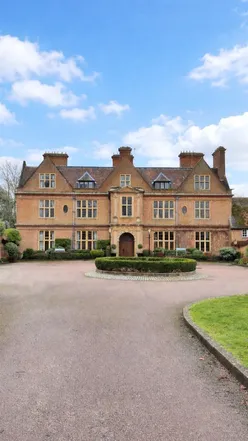 Relaxing rural retreat at Horwood House spa hotel near Milton Keynes with dinner, spa, and afternoon tea.