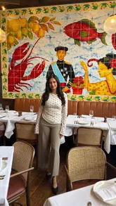 The video provides a concise and visually appealing tour of the Prince Arthur in Belgravia, showcasing its elegant interior, outdoor terrace, and a selection of premium Basque-inspired dishes. It effectively positions the venue as a high-end dining destination.