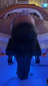 A vlog-style review of a Japanese head spa experience, showcasing the scalp analysis, the treatment room, and the relaxing process.
