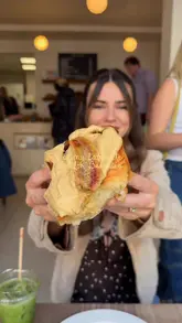 A fast-paced bakery tour of four London spots (Pomme, Oranj, Cantoast, Clover), featuring close-ups of pastries, cinnamon rolls, and toast, with the creator sharing their personal recommendations.
