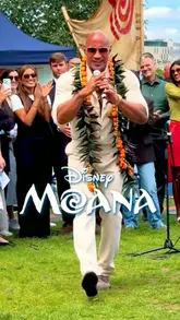 A fast-paced vlog capturing a Moana-themed promotional event in London, featuring celebrity appearances, cultural performances, interactive activities, and food from Honi Poke, followed by a cinema visit.