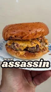 A charismatic food review of The Plimsoll in Finsbury Park, London, focusing on their 'legendary' Dexter burger. The creator provides a tour of the pub-restaurant, highlights the menu, and gives a detailed taste test of the burger, smashed potatoes, and chorizo clams.