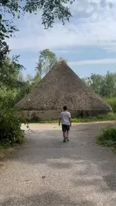 A vlog-style listicle showcasing St Fagans National Museum of History in Wales as a budget-friendly family day out, highlighting free entry, playgrounds, picnic spots, nature trails, and historical buildings.