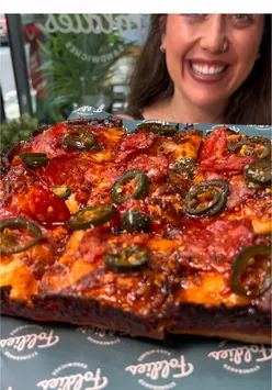 Foldies launches Dough2Go in Manchester, featuring three types of delicious pizza. 🍕 #manchesterfood #manchesterpizza