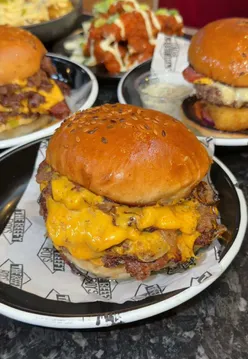 Exploring top burger spots in the UK with tasty street food adventures - Episode 5.