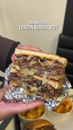 Tried this London food spot and the portions did not disappoint 👀🔥 Big flavours, loaded sides and halal comfort food done right. 📍 Brim | Hammersmith (other locations available – see caption) ⚠️ Fully Halal #LondonFood #HalalTok #FoodieFinds #BurgerTok #ComfortFood @BRIM Burgers 