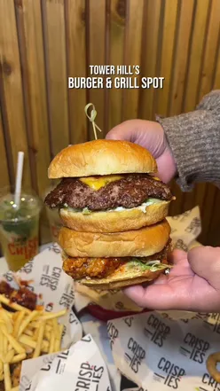 Tried this Burger and Grill spot in Central London 👀🍗 Big portions, loaded fries and a prime Tower Hill location. 📍 Crispies | Tower Hill #fyp #LondonFood #FoodTok #towerbridge #FoodieFinds @Crispies UK 