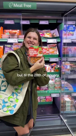 AD GO TO MEAT-FREE MEALS 🍝 20% off @LidlGB chilled Vemondo range till 28th Jan with the Lidl Plus app!!  Affordable and perfect for the new year 💪🏼🎉 RECIPES ⬇️ peri peri ‘chicken’ salad Vemondo meat-free peri peri chicken mixed beans salad tzatziki (Vemondo soya yoghurt + cucumber)  creamy green pasta  pasta  broccoli pesto (broccoli + garlic + olive oil, blended) tofu ‘ricotta’ (Vemondo organic tofu + lemon + salt, blended) rocket + pine nuts chickpea ‘clear the fridge’ salad use up leftover veg from the week!  chickpeas grated carrot + red cabbage celery + spring onion Vemondo Marinated Tofu (chilli) mustard-maple dressing  #lidlplus #vemondo #meatfreemeals #newyearrecipes