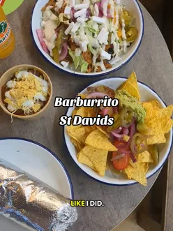 so many vegan options! and they've just launched a chilli pot too 🙌🏻 (invite) @Barburrito @St David’s Cardiff #cardiff #welshtiktok #cardifffoodies #cardifffood #veganfood 