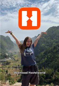 Trust me, if you're a solo traveller, you NEED to know about this app! UGC example for a travel app @Hostelworld  If you're a brand who wants to turn scrolls into sales in Q1, DM me or email me at chloebloom1@hotmail.co.uk 💌 #hostelworld #travelhacks #travelugc #travelugccreator #ugccreator 
