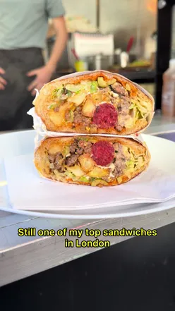 🇩🇿🇩🇿🇩🇿 Sam’s Sandwiches, Shepherd’s Bush Market. I originally wasn’t going to make a reel as I’ve posted it so many times over the years but I had lot of people asking me where it was from my story.