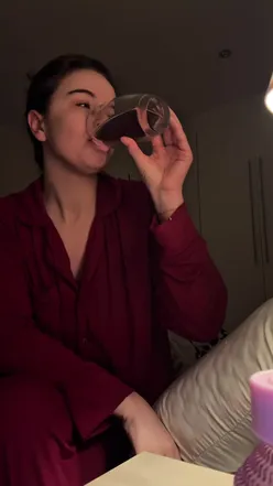 Just another Friday ✨ #dayinthelife #reformerathome #ledhairgrowth #spendthedaywithme #hotpilates 