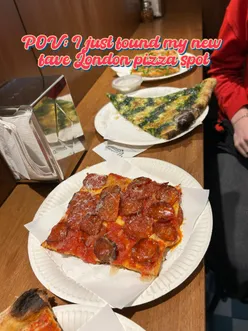 This one’s a MUST if you’re every in the area! Already planning a next visit, this is a 10/10 spot! #vincenzospizza #shoreditch #londonfood #london #pizzaslice 