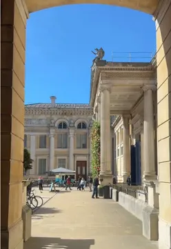 Sunny view of a beautiful spot in Oxford, Oxfordshire, perfect for a relaxing day out or UK staycation.