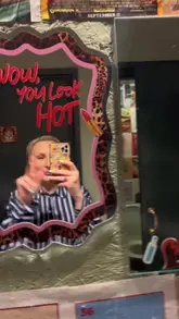 A vibrant, fast-paced review of a Mexican-themed pop-up cantina called Picante. The video features a tour of the venue's colorful interior, close-ups of various dishes including birria tacos, nachos, and buffalo wings, as well as cocktails. The creator provides a voiceover review, highlighting the food and the overall vibe of the space.