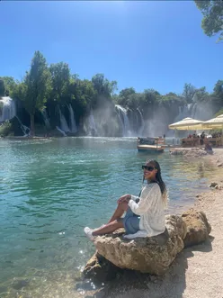 Kravica Waterfall in Bosnia & Herzegovina is one of the most stunning waterfalls to visit. Perfect for nature lovers and travel adventurers! #kravicawaterfalls #bosniaandherzegovina🇧🇦🇧🇦🇧🇦 #europe #bosnia #solotravel 