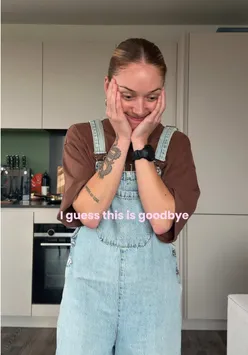 So WTF I guess I’m finally leaving the big smoke ?!?!?! YEESH I have zero emotional grasp on this rn but logistically we are well underway so there’s no turning back (so long as my flat sale goes smoothly, please pray!!!) and this opens such an exciting next chapter for us. Wishlist = a crusty old house with open air and more oxygen and a future kitchen garden and a community and maybe even some chickens 🐓 I CAN SEE IT NOW #leavinglondon #countrysidelife #escapetothecountry 