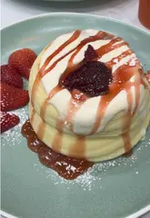 A promotional video for the opening of Sipping Boba in Birmingham, showcasing their bubble tea menu, soufflé pancakes, and the venue's interior and exterior.