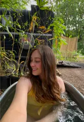 A vlog-style tour of Leeds Community Sauna, highlighting the facilities including the saunas, cold plunge baths, and changing areas. The creator provides a helpful guide on how to locate the venue, which is situated on a farm.