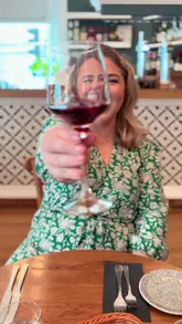 A review of Le Bistrot in Edinburgh, featuring a creator introducing the venue and showcasing various French dishes including scallops, prawns, steak frites, and desserts.